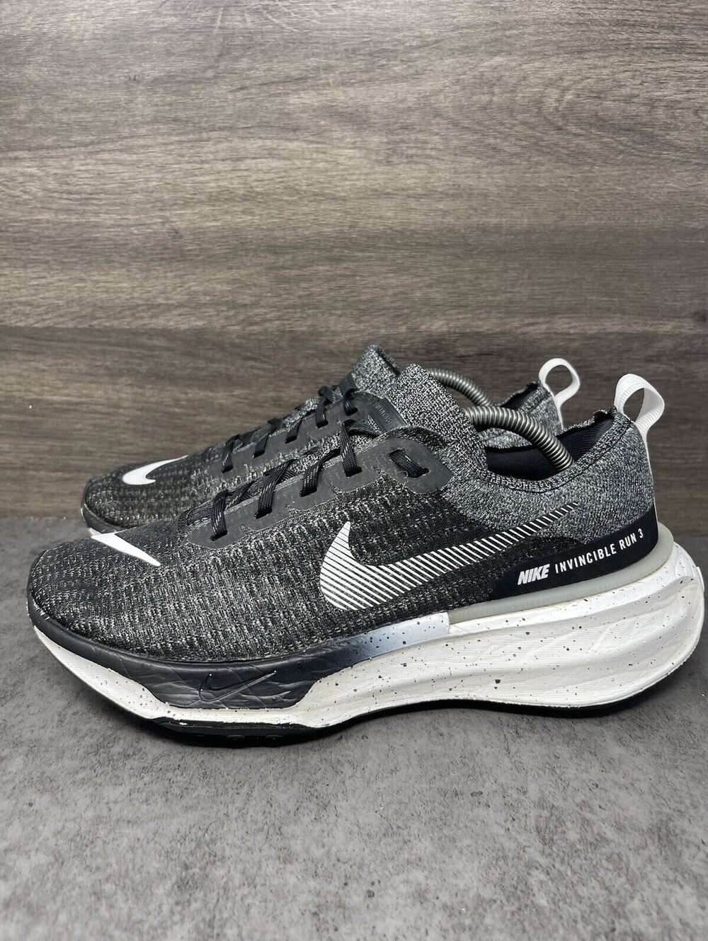 Nike ZoomX Invincible Run Flyknit 3 Mens Size 10 Black White Running DR2615-002